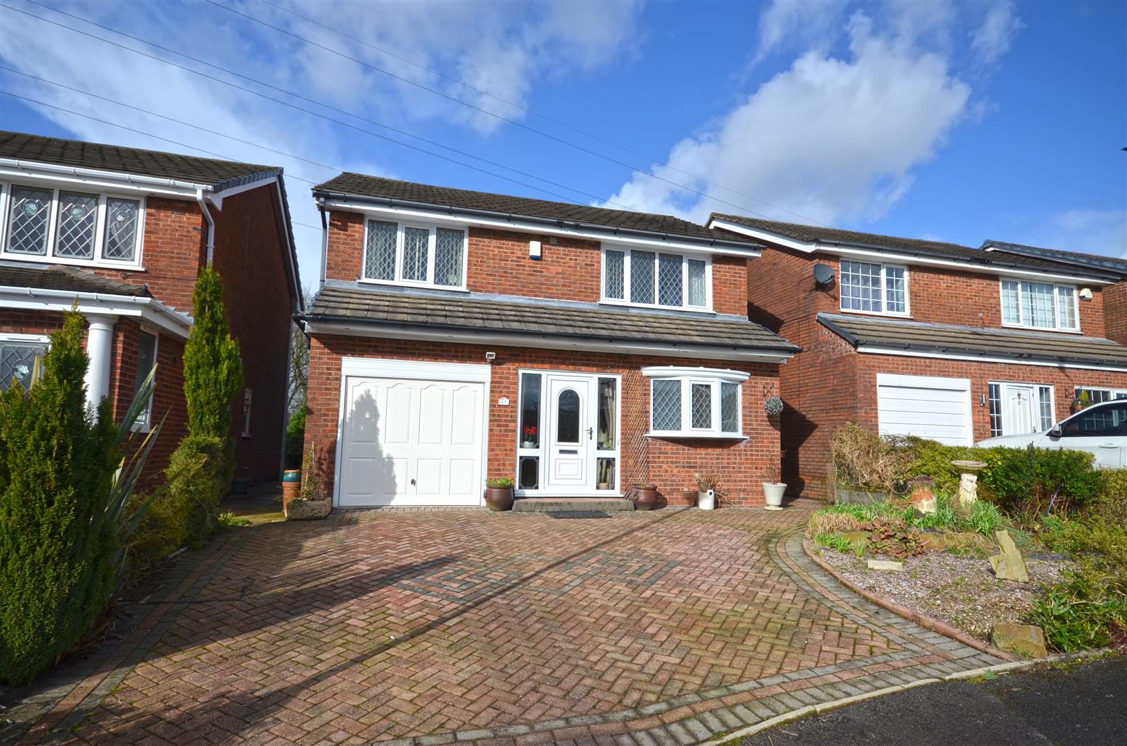 Estate Agent AshtonUnderLyne House for Sale in Ashton